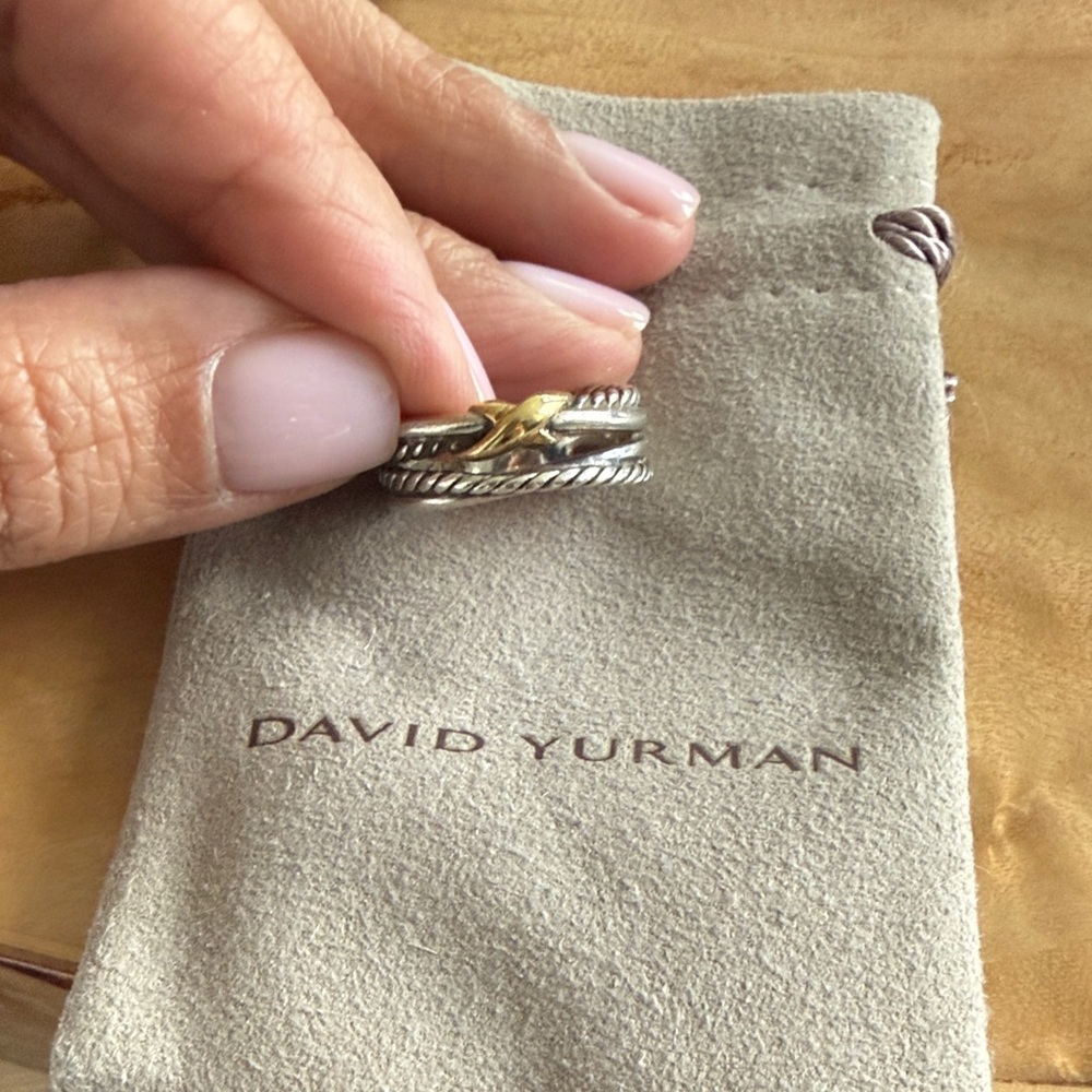 X CROSSOVER BAND RING